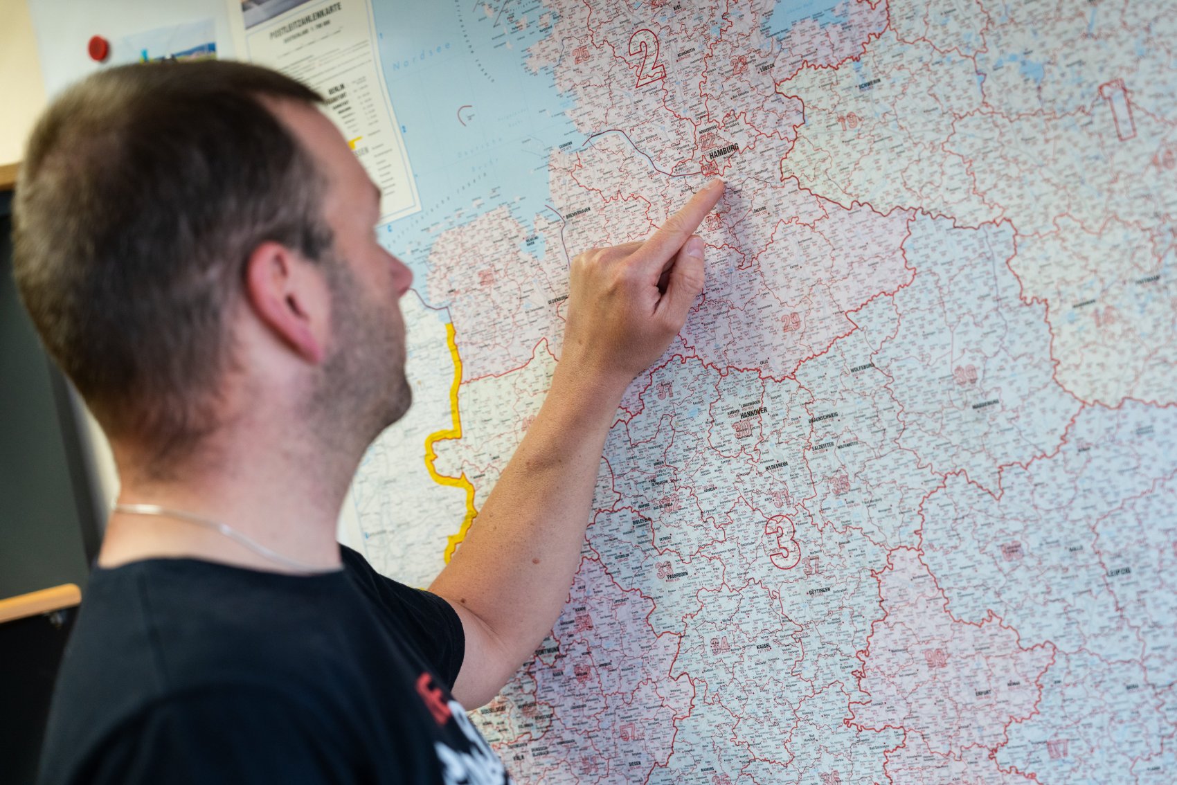 Disponent plant Routen an der Deutschlandkarte